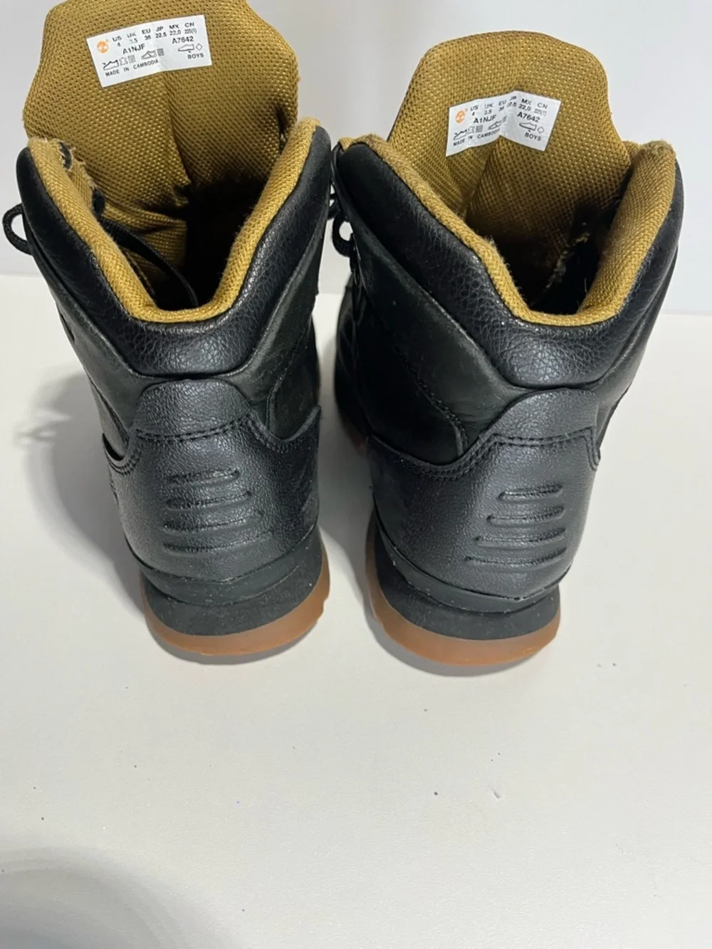 Timberland Black Hiking Boots with Tan Interior Big Boys Size 4